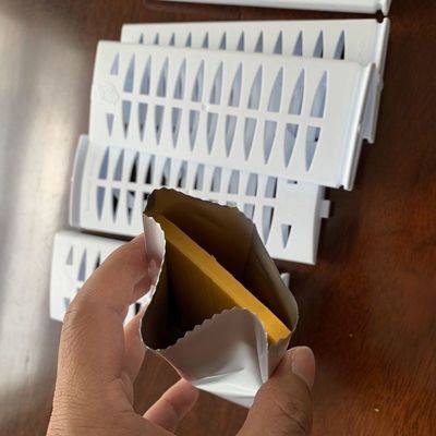 Yellow Color 30m3 Dichlorvos No Pest Strips Garbage Cans Use